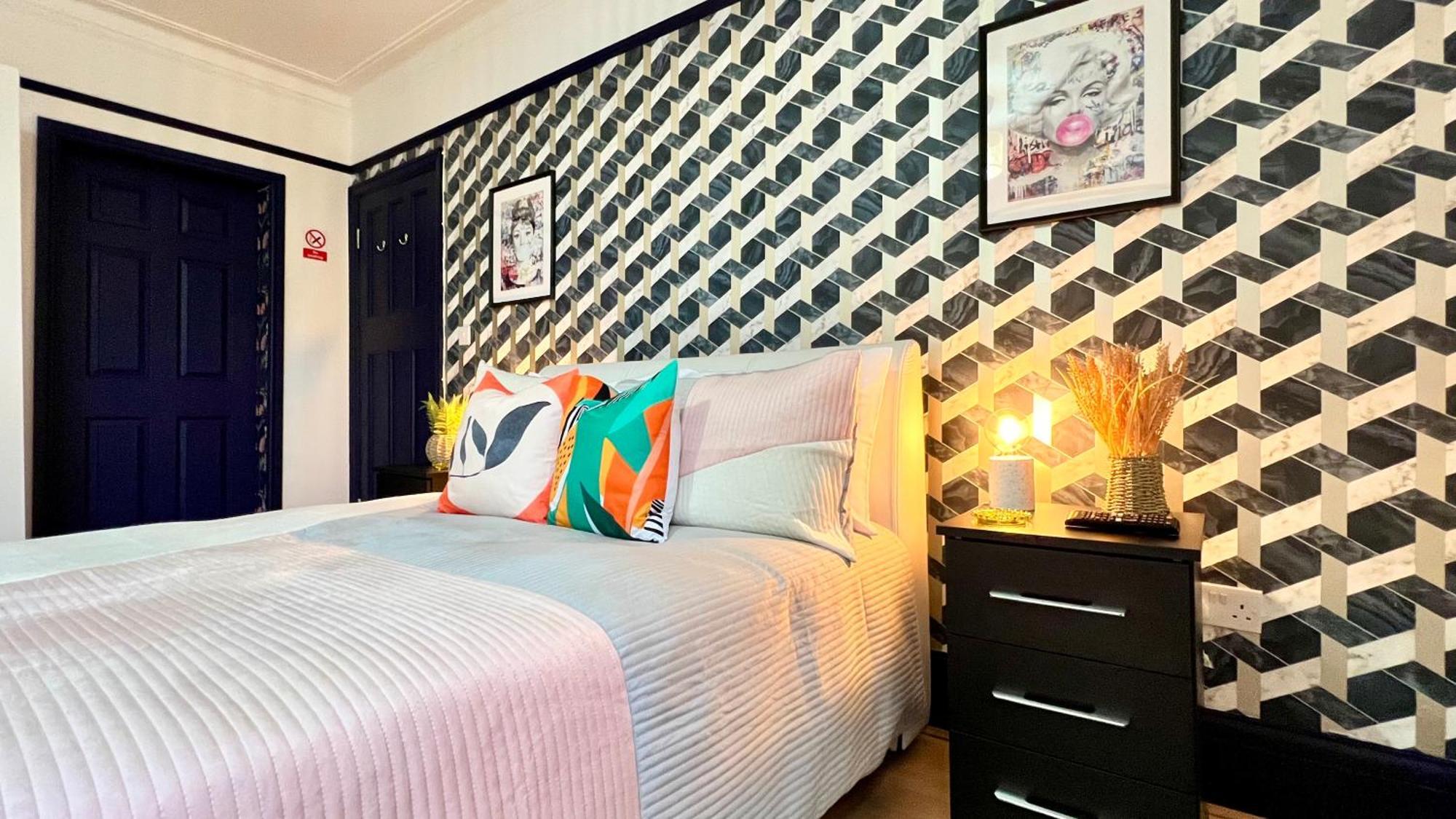 Rest Boutique Golders Green Лондон Экстерьер фото
