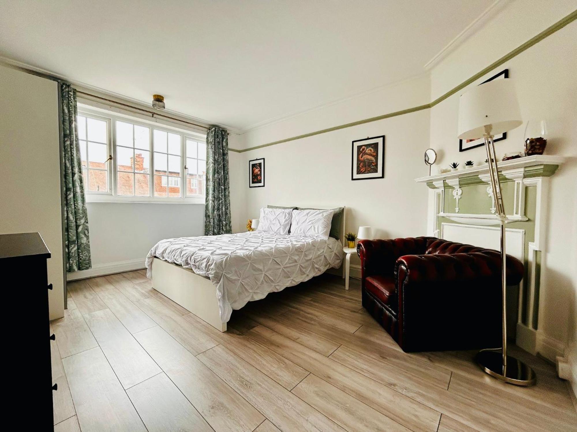 Rest Boutique Golders Green Лондон Экстерьер фото